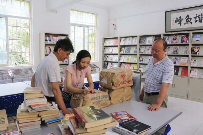 整理打包图书 (3).jpg