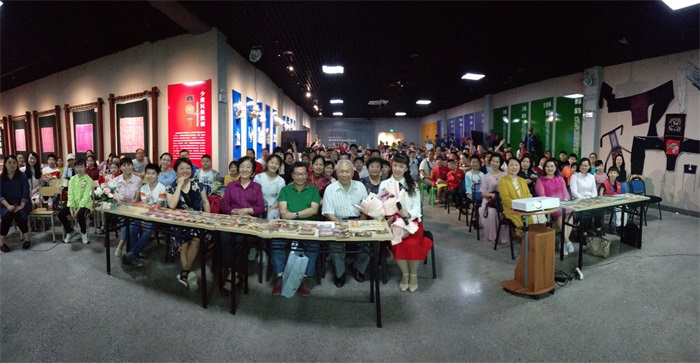 9 合影留念.jpg