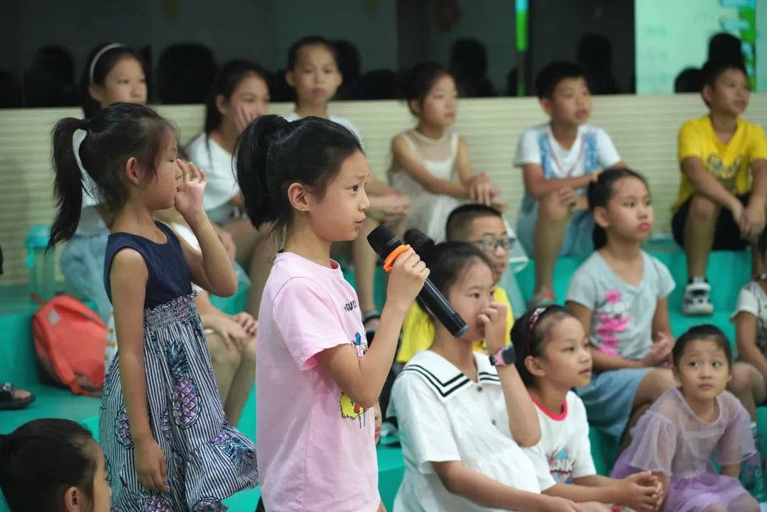 小学员在老师的激发下不断突破自我.jpg